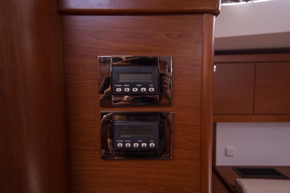 Oceanis 48, COETIVY | Yacht Charter Croatia