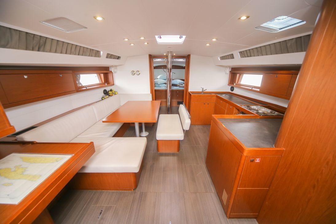 Oceanis 48, ALDABRA | Yacht Charter Croatia