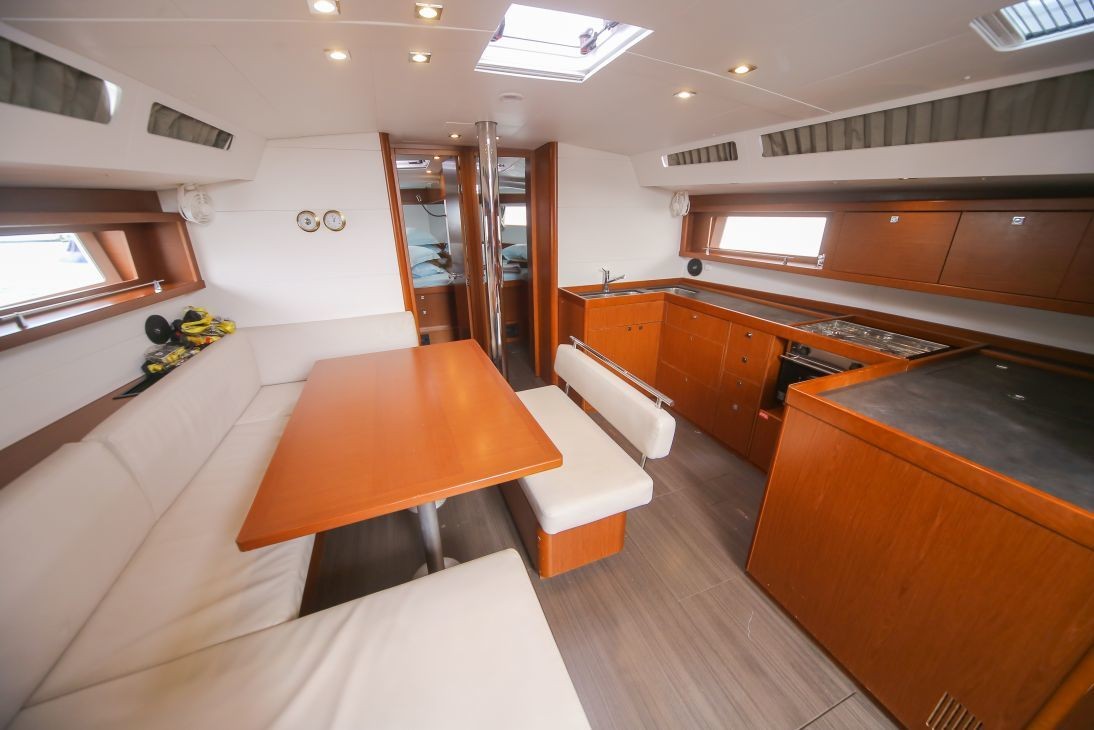 Oceanis 48, ALDABRA | Yacht Charter Croatia