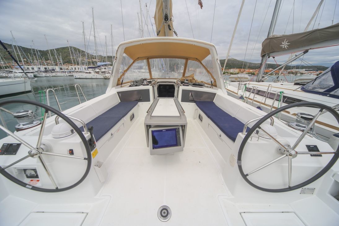 Oceanis 48, ALDABRA | Yacht Charter Croatia