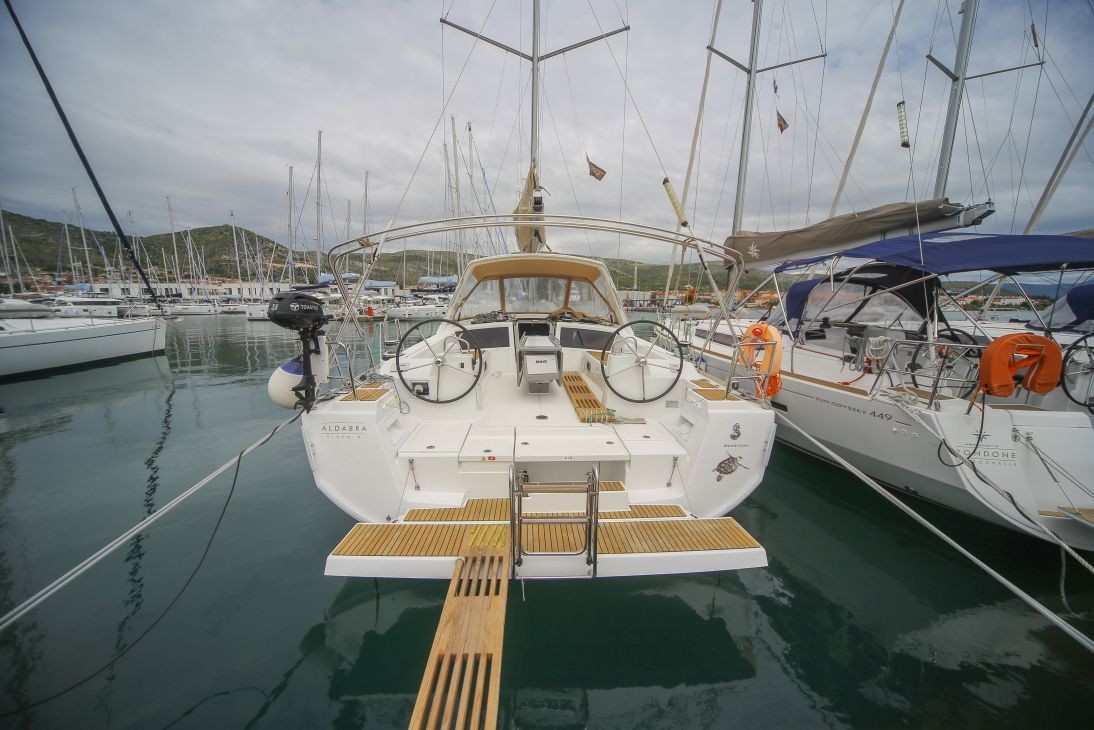 Oceanis 48, ALDABRA | Yacht Charter Croatia