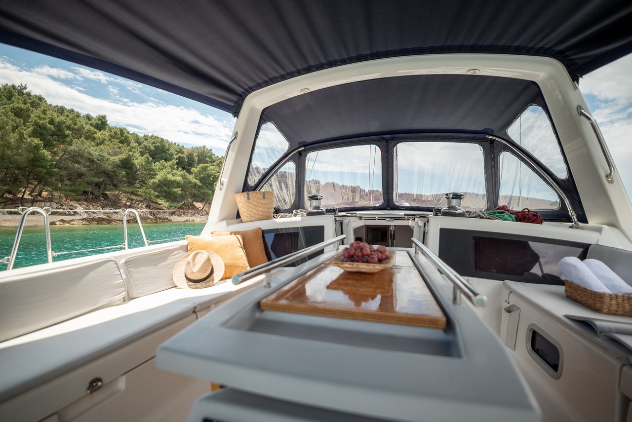 Oceanis 48, Gold One | Yachtcharter Kroatien