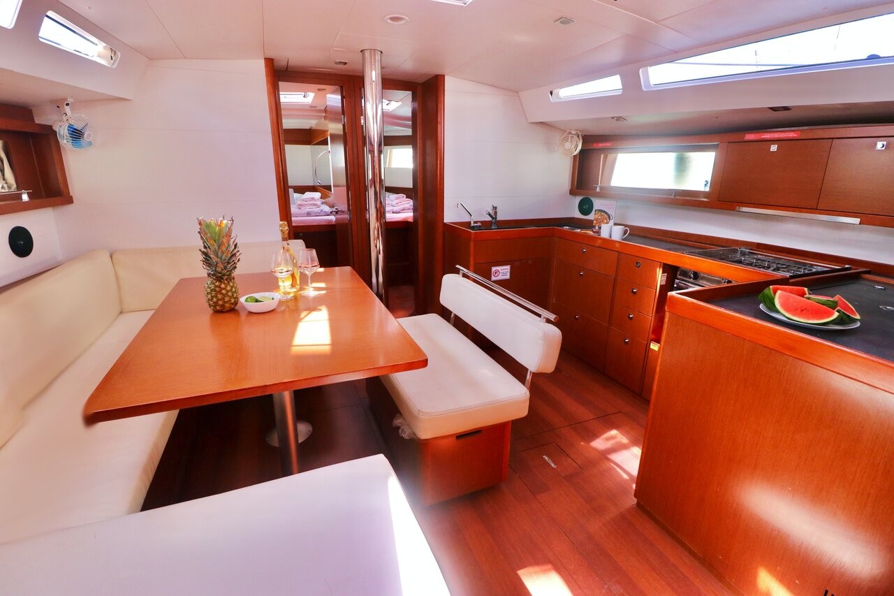 Oceanis 48, Nabucco | Yacht Charter Croatia