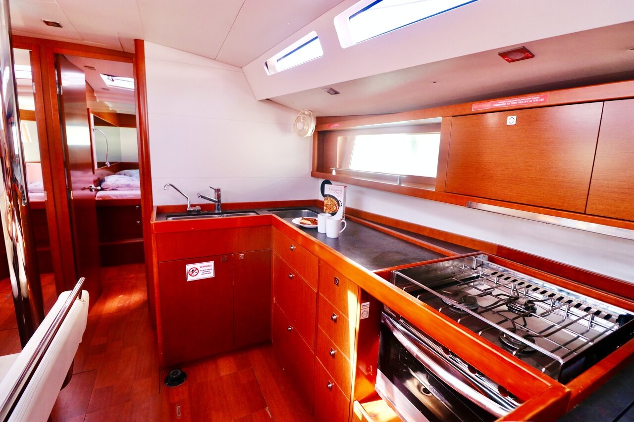 Oceanis 48, Lastovo | Yacht Charter Croatia