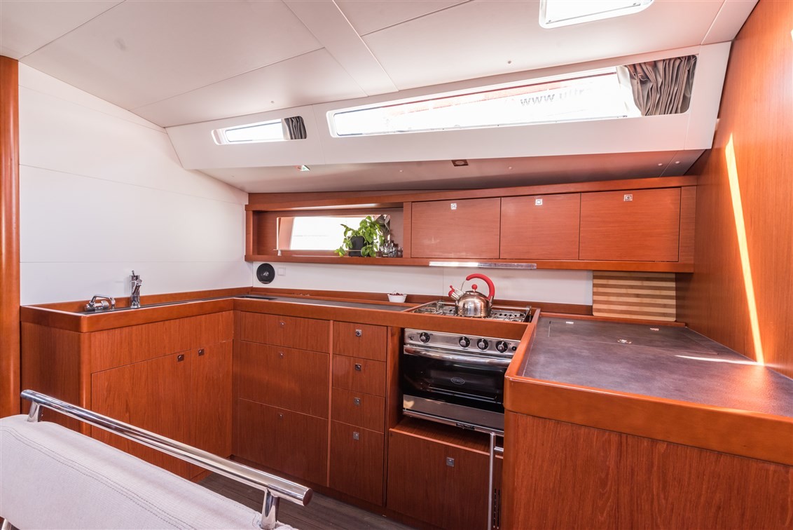 Oceanis 48, Flou | Yacht Charter Croatia