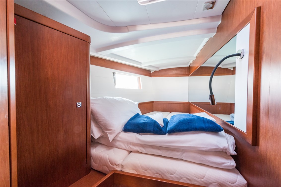 Oceanis 48, Flou | Yacht Charter Croatia