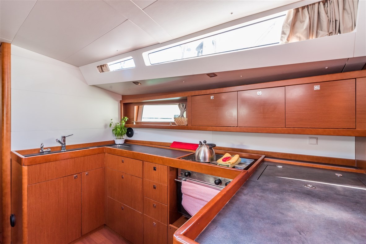 Oceanis 48, Ultra Dubrovnik | Yacht Charter Croatia