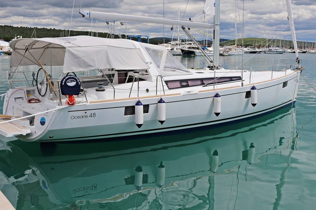 Oceanis 48, Filomena | Yacht Charter Croatia