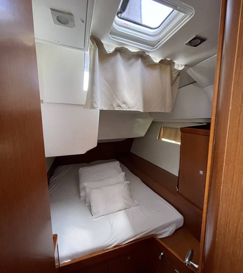 Oceanis 48, Filomena | Yacht Charter Croatia
