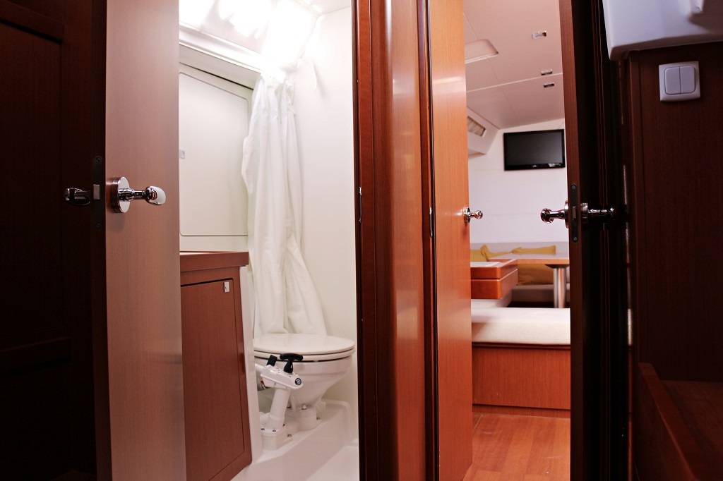 Oceanis 48, Filomena | Yacht Charter Croatia