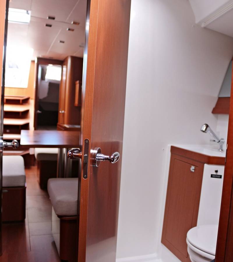 Oceanis 48, Filomena | Yacht Charter Croatia