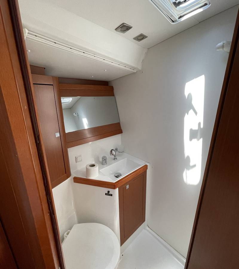 Oceanis 48, Filomena | Yacht Charter Croatia