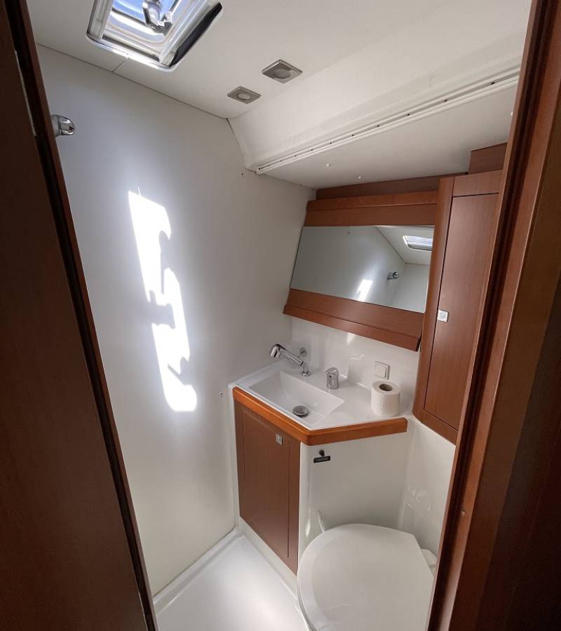 Oceanis 48, Filomena | Yacht Charter Croatia