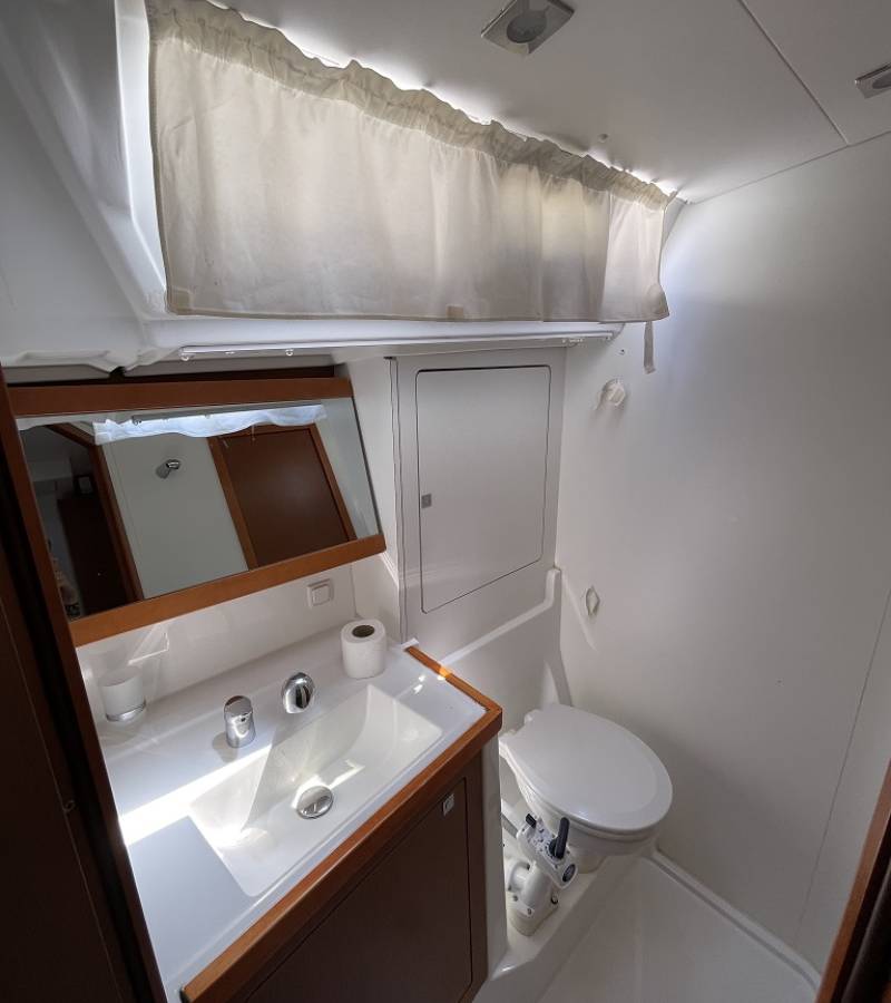 Oceanis 48, Filomena | Yacht Charter Croatia