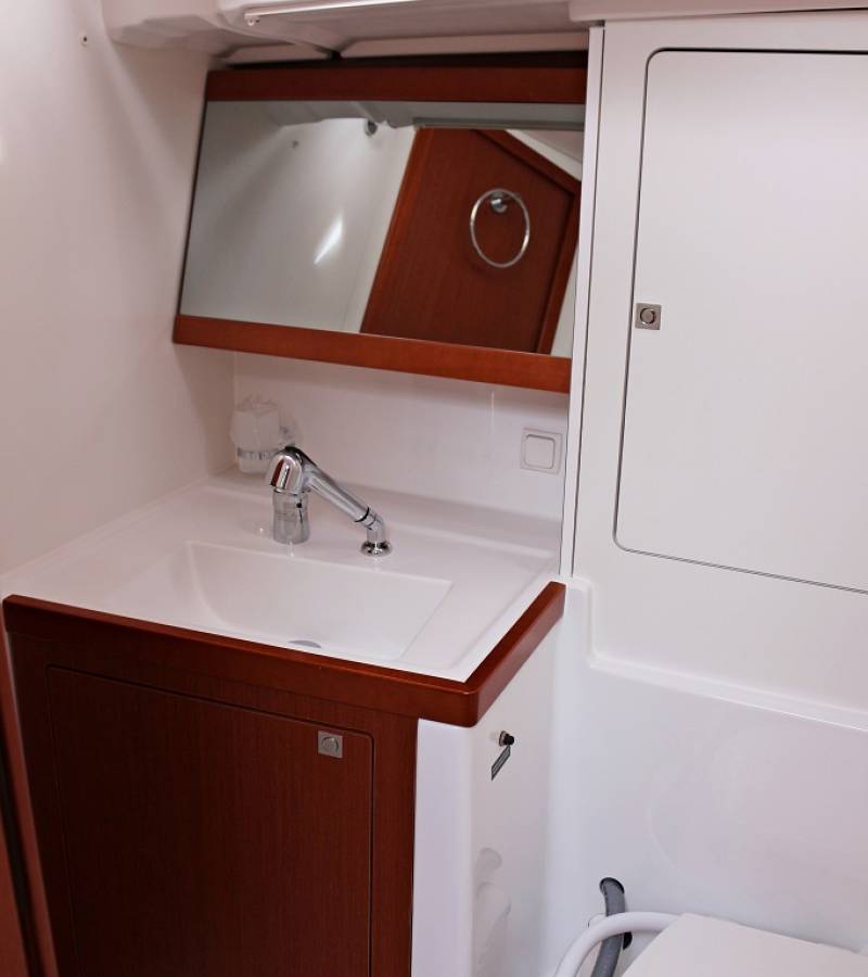 Oceanis 48, Filomena | Yacht Charter Croatia