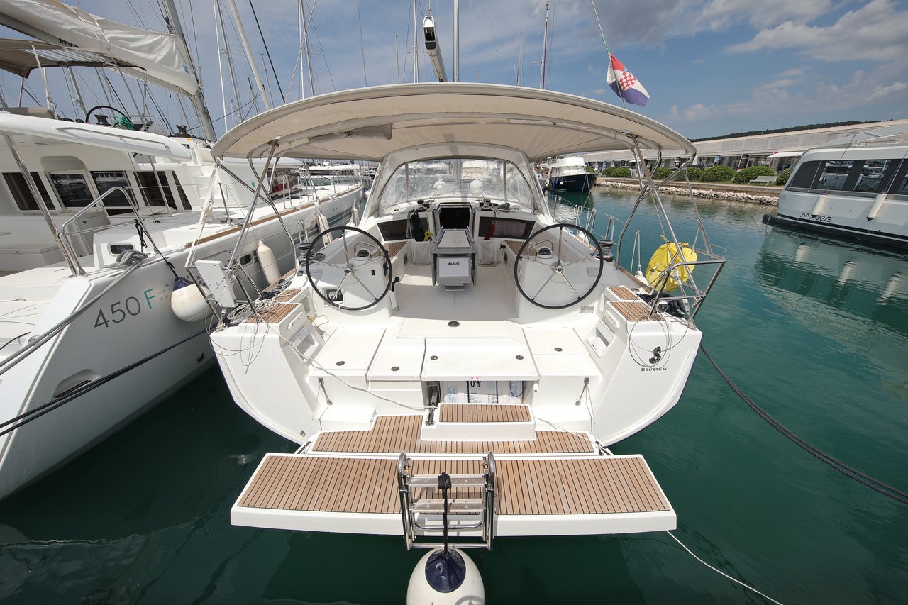 Oceanis 48, San Clemente | Yacht Charter Croatia
