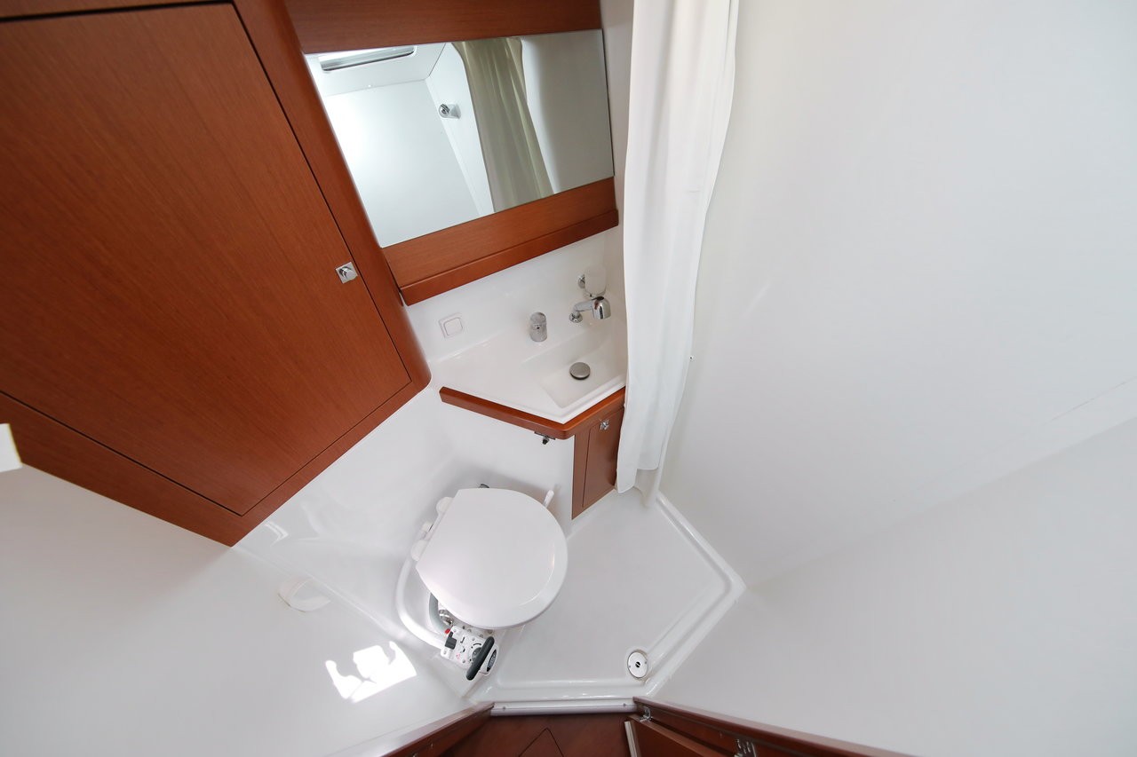 Oceanis 48, San Clemente | Yacht Charter Croatia