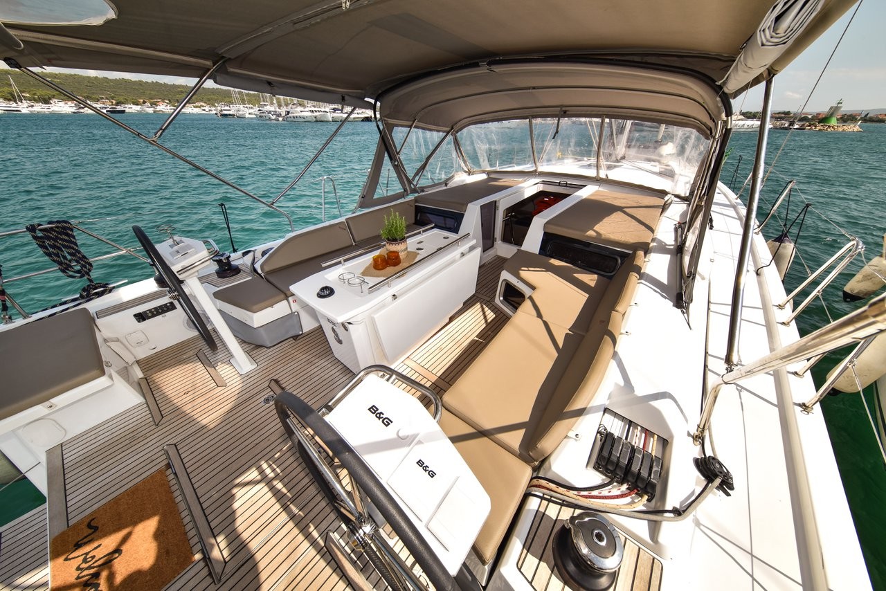 Oceanis 51.1 OW, Dodo | Yacht Charter Croatia