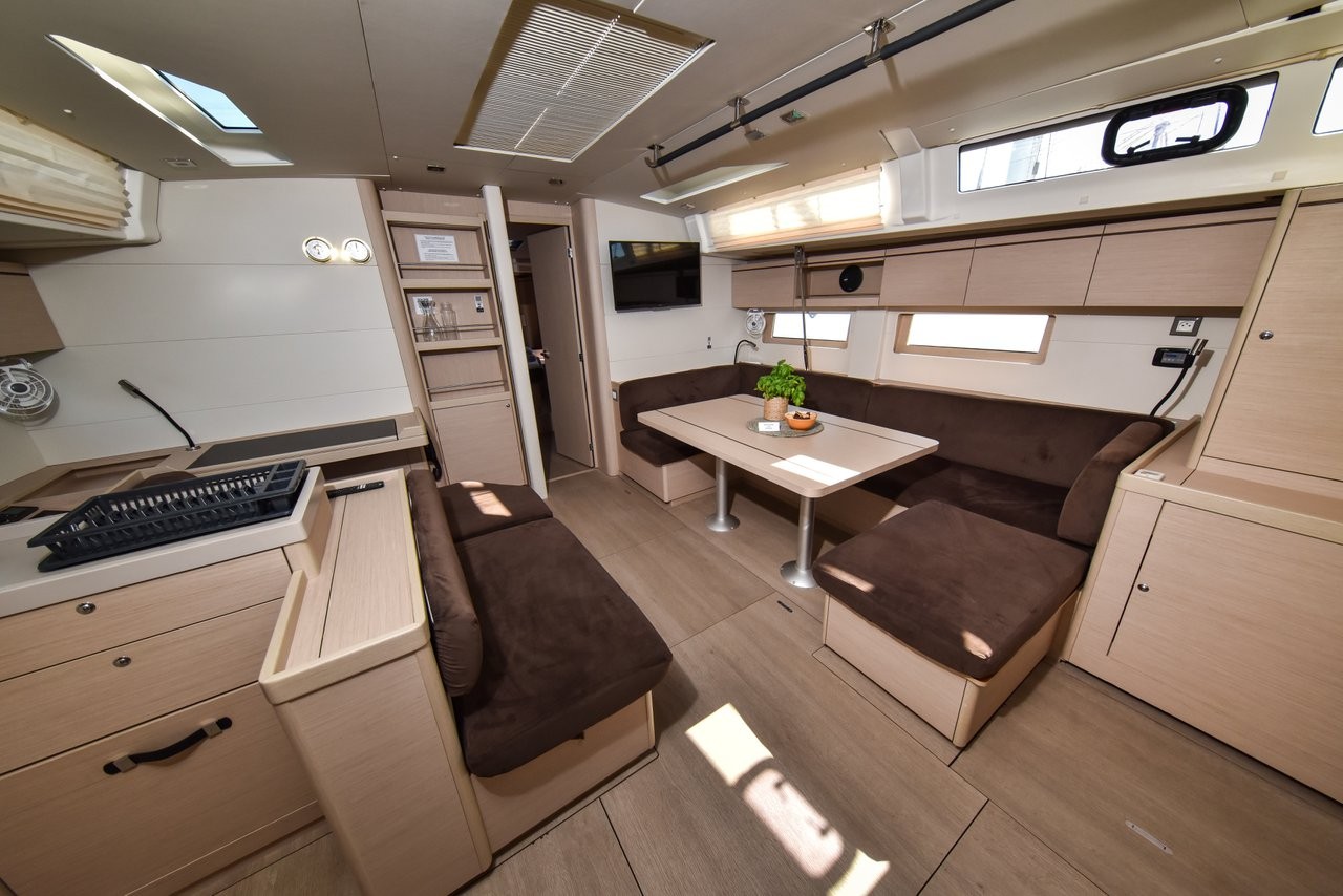 Oceanis 51.1 OW, Dodo | Yacht Charter Croatia