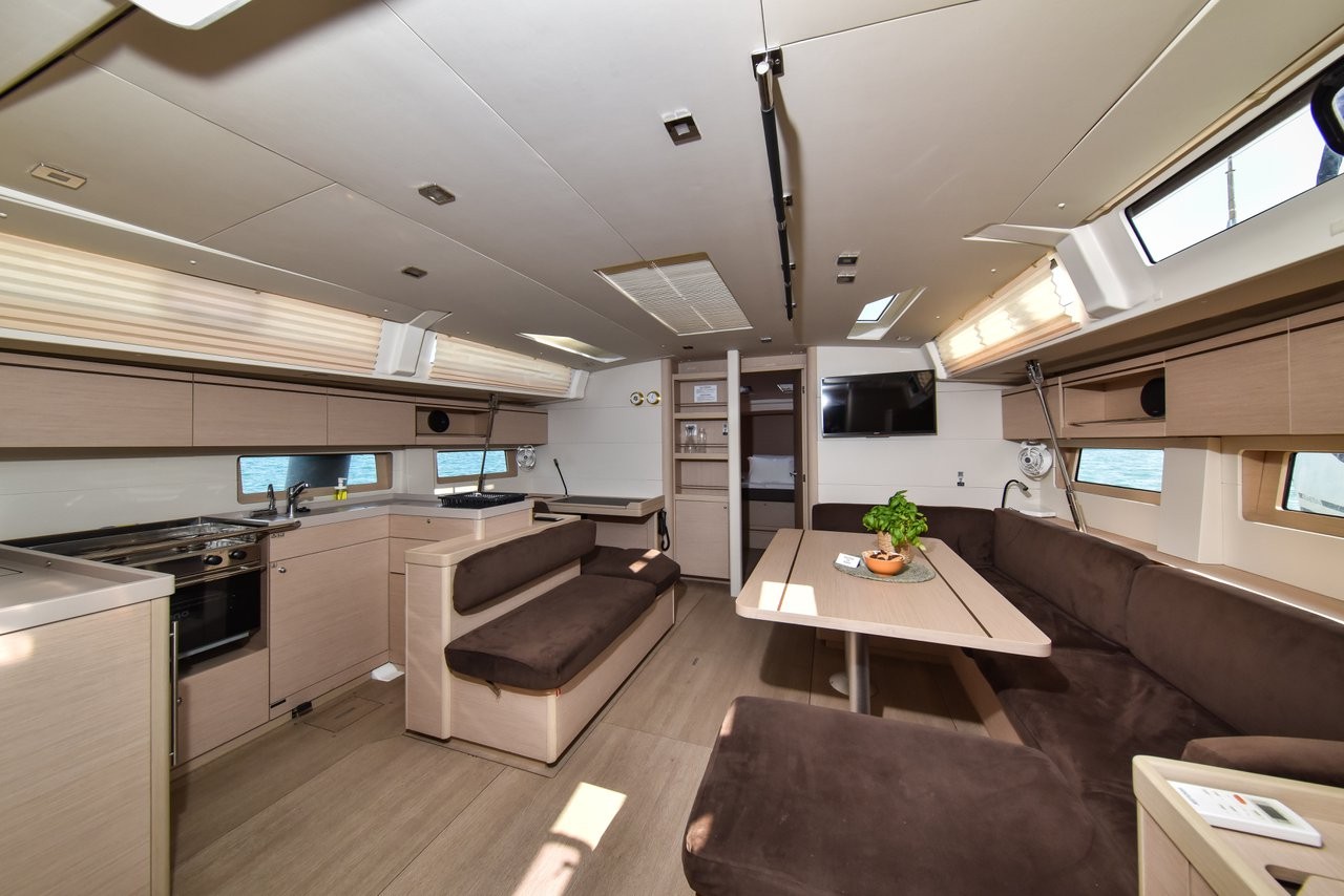 Oceanis 51.1 OW, Dodo | Yacht Charter Croatia