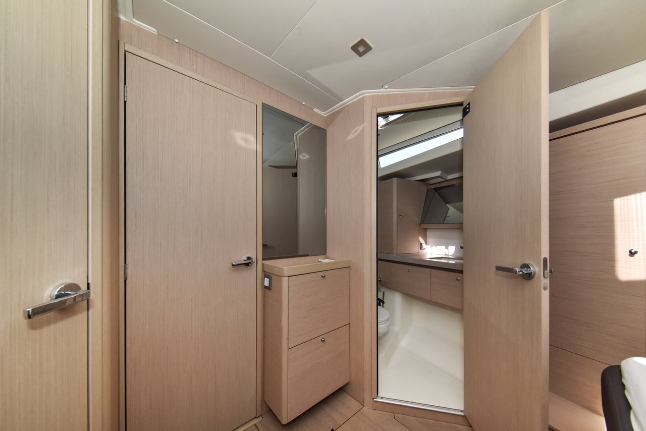 Oceanis 51.1 OW, Dodo | Yacht Charter Croatia