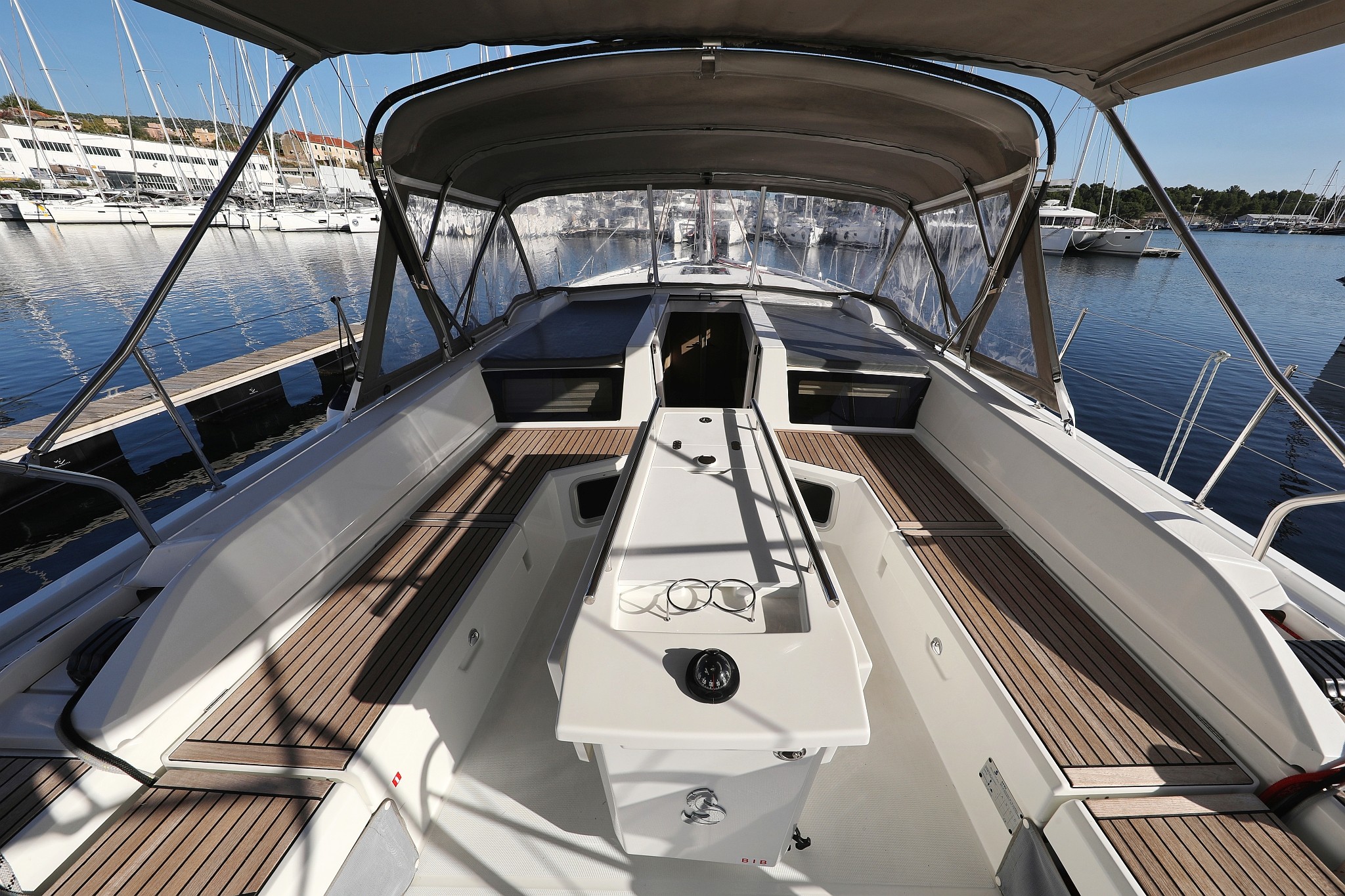 Oceanis 51.1, Air 1 | Yacht Charter Croatia