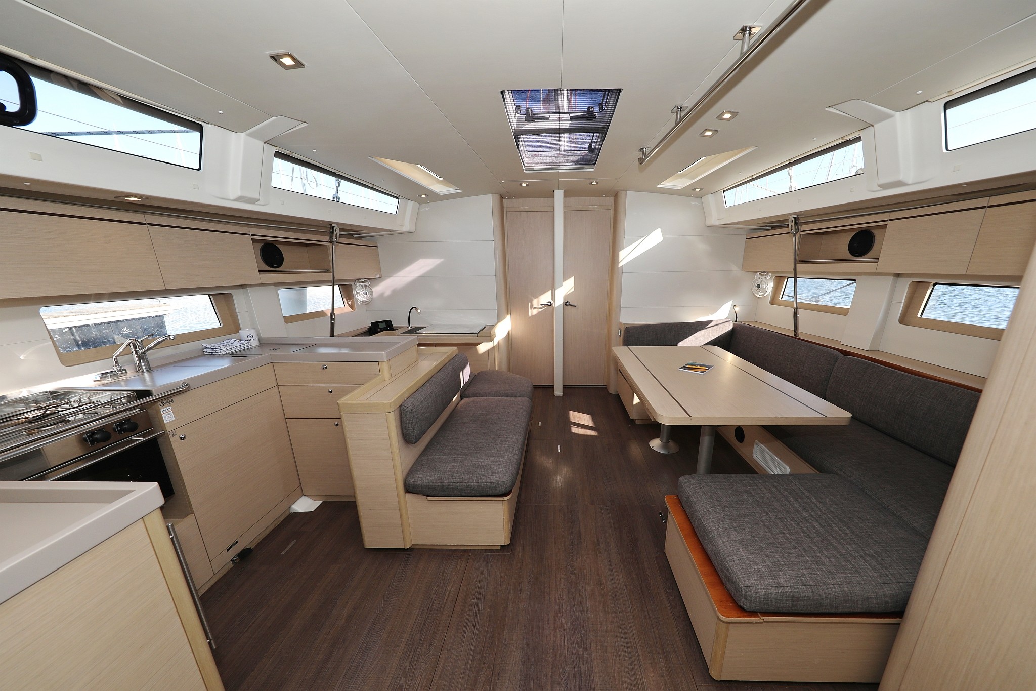 Oceanis 51.1, Air 1 | Yacht Charter Croatia