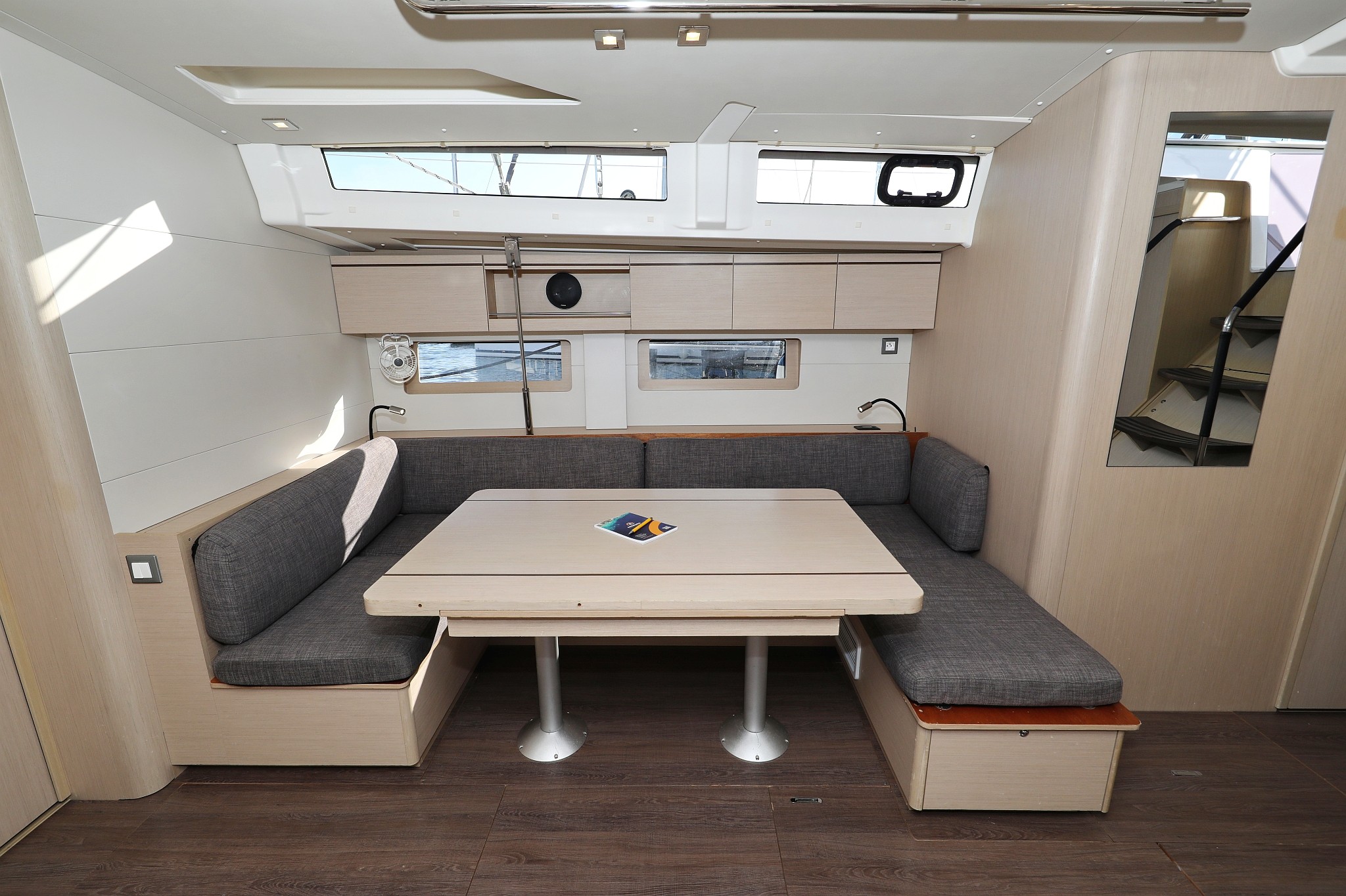 Oceanis 51.1, Air 1 | Yacht Charter Croatia