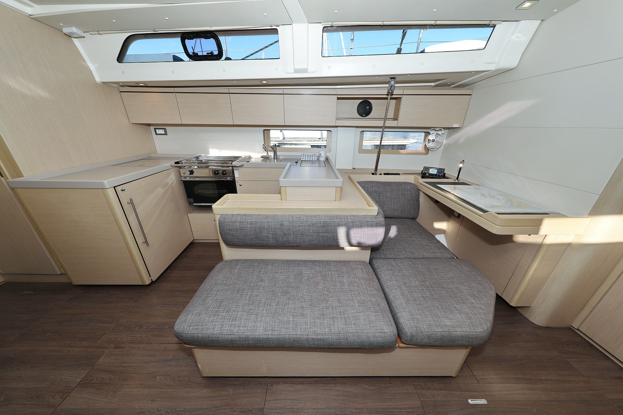 Oceanis 51.1, Air 1 | Yacht Charter Croatia