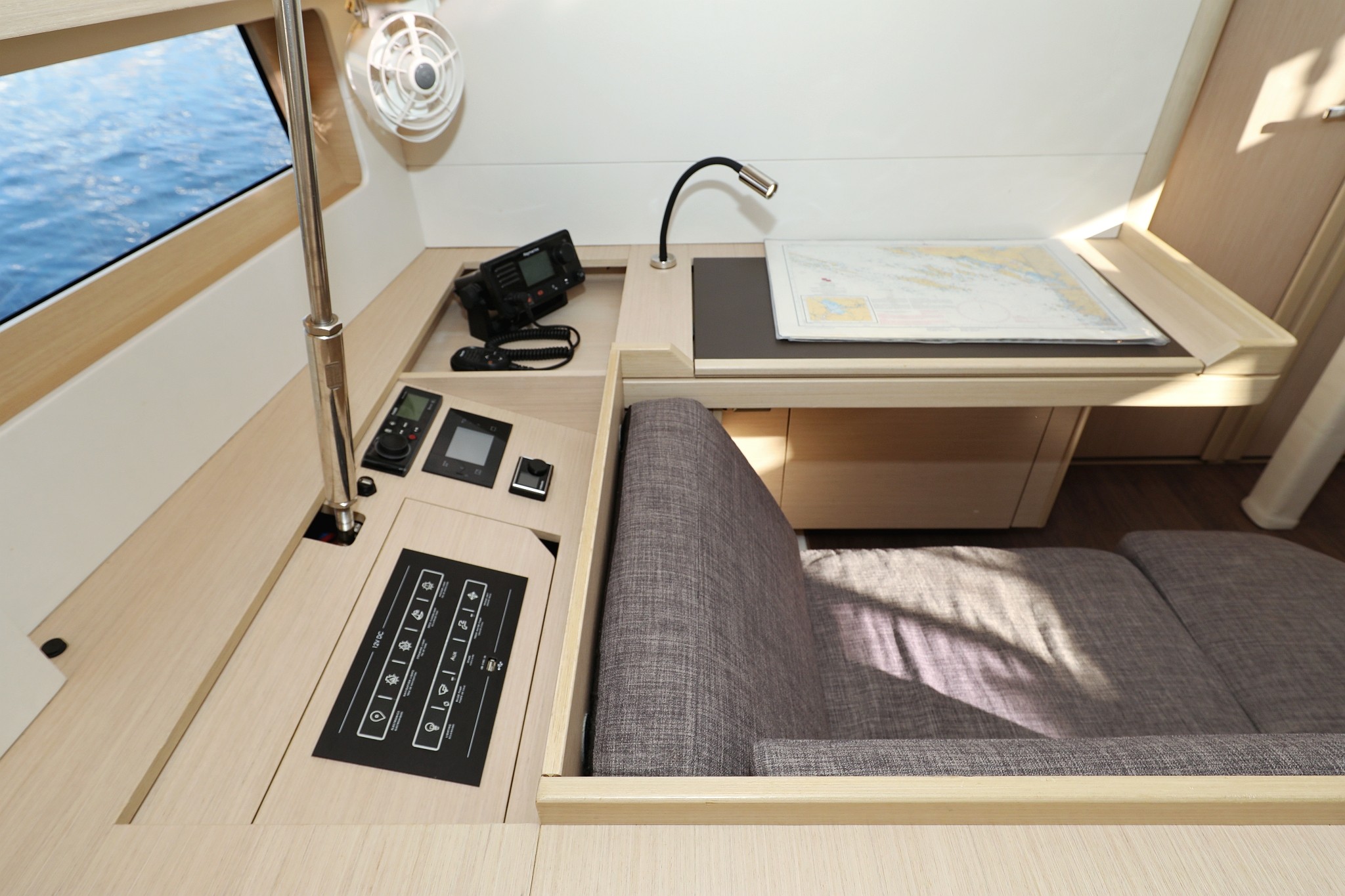 Oceanis 51.1, Air 1 | Yacht Charter Croatia