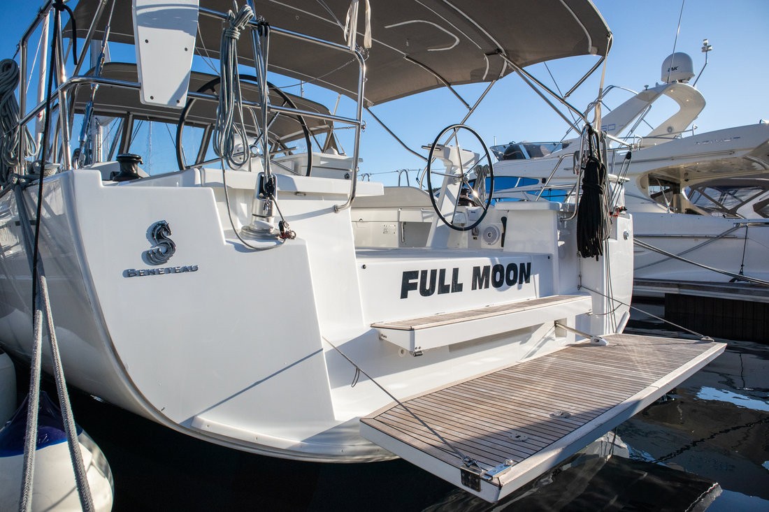 Oceanis 51.1, Full Moon | Yacht Charter Croatia