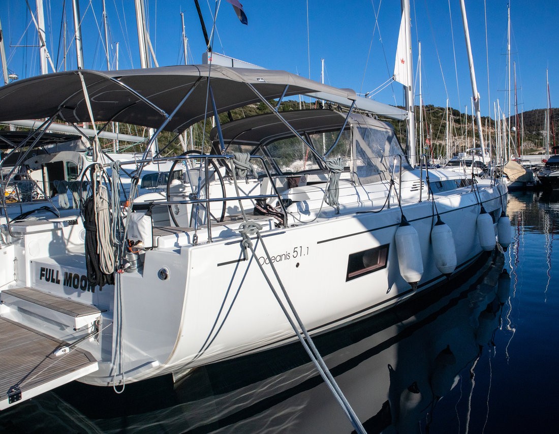 Oceanis 51.1, Full Moon | Yacht Charter Croatia