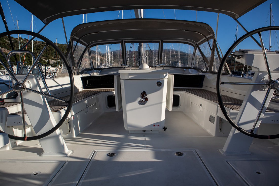 Oceanis 51.1, Full Moon | Yacht Charter Croatia
