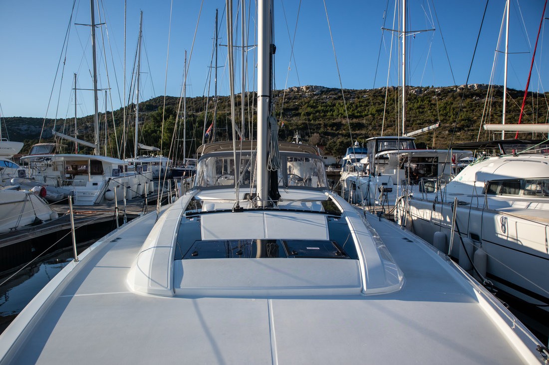 Oceanis 51.1, Full Moon | Yacht Charter Croatia