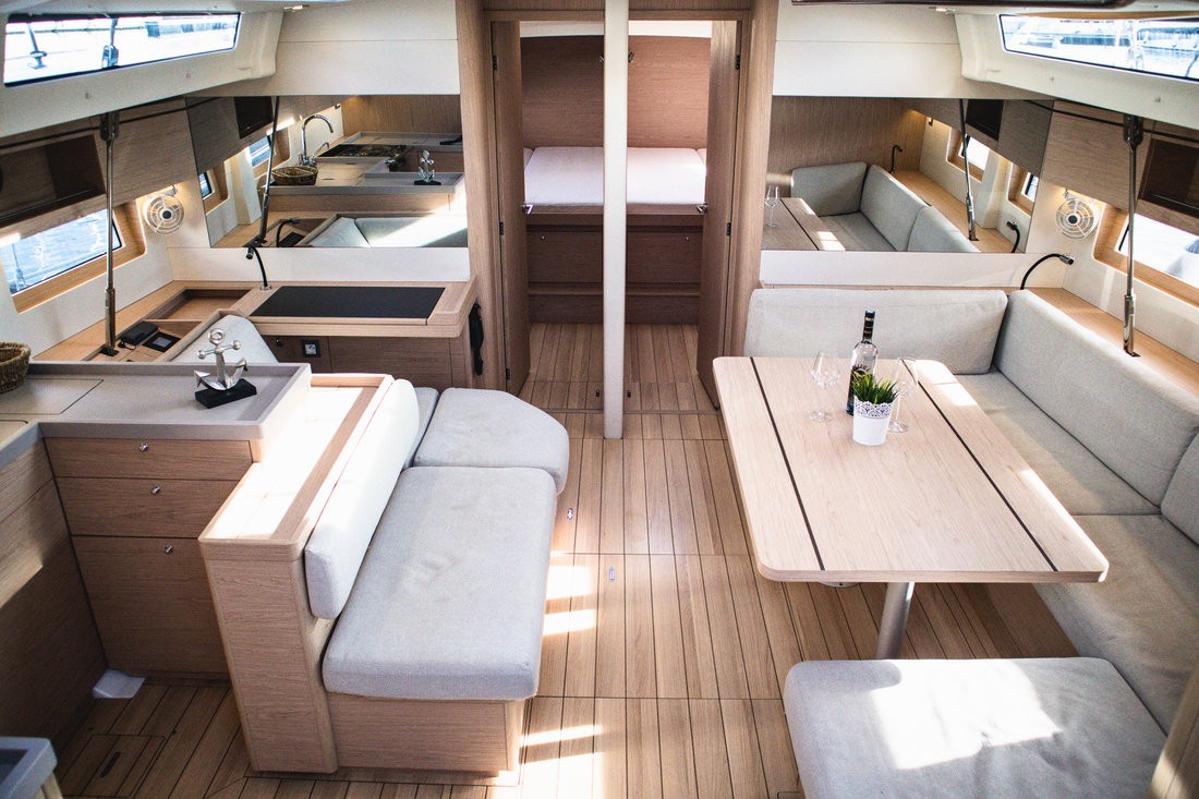 Oceanis 51.1, Full Moon | Yacht Charter Croatia