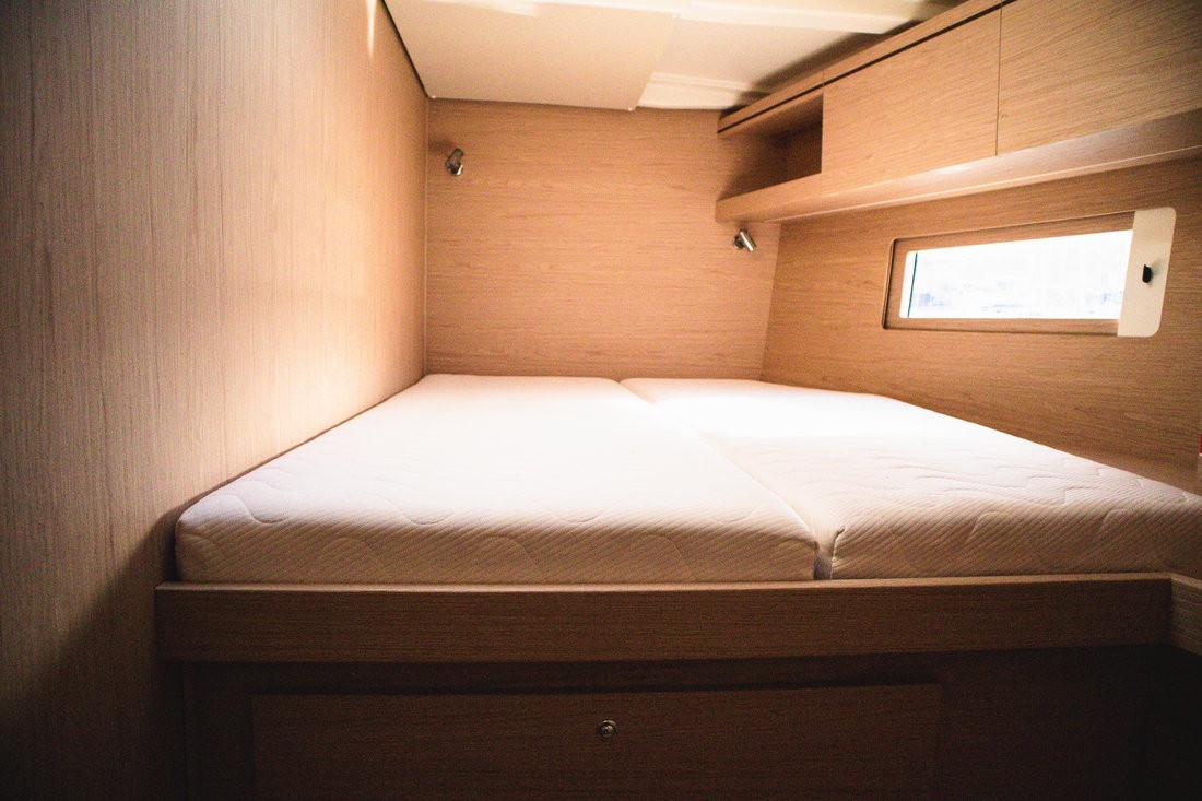 Oceanis 51.1, Full Moon | Yacht Charter Croatia