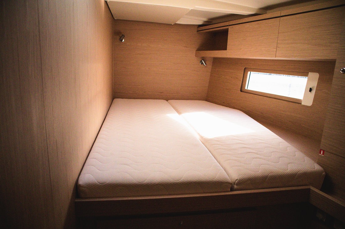 Oceanis 51.1, Full Moon | Yacht Charter Croatia