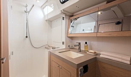 Oceanis 51.1, Obelix | Yacht Charter Croatia