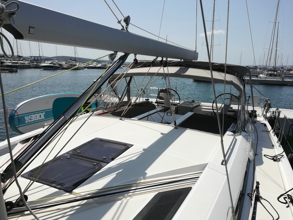 Oceanis 51.1, Anna | Yacht Charter Croatia