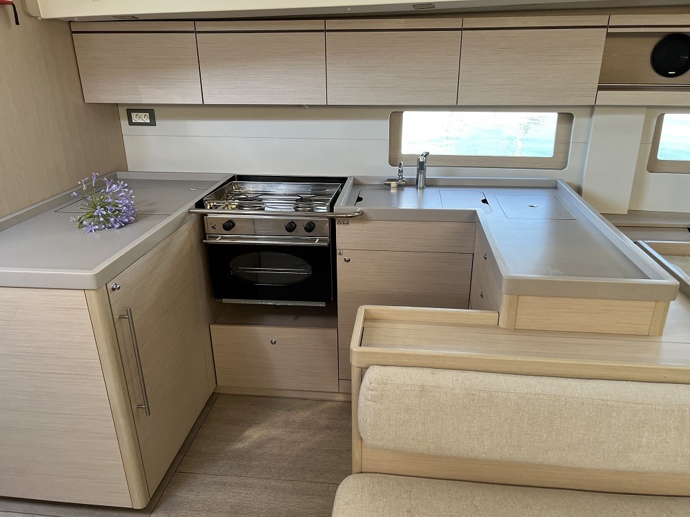 Oceanis 51.1, Anna | Yacht Charter Croatia
