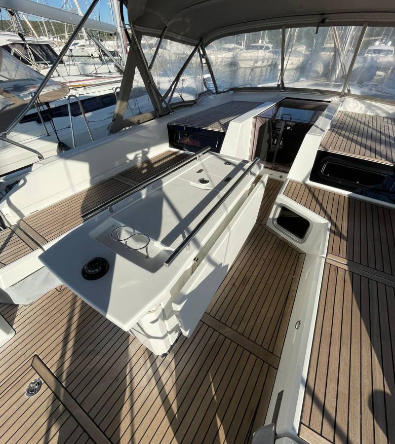 Oceanis 51.1, Bambi | Yacht Charter Croatia