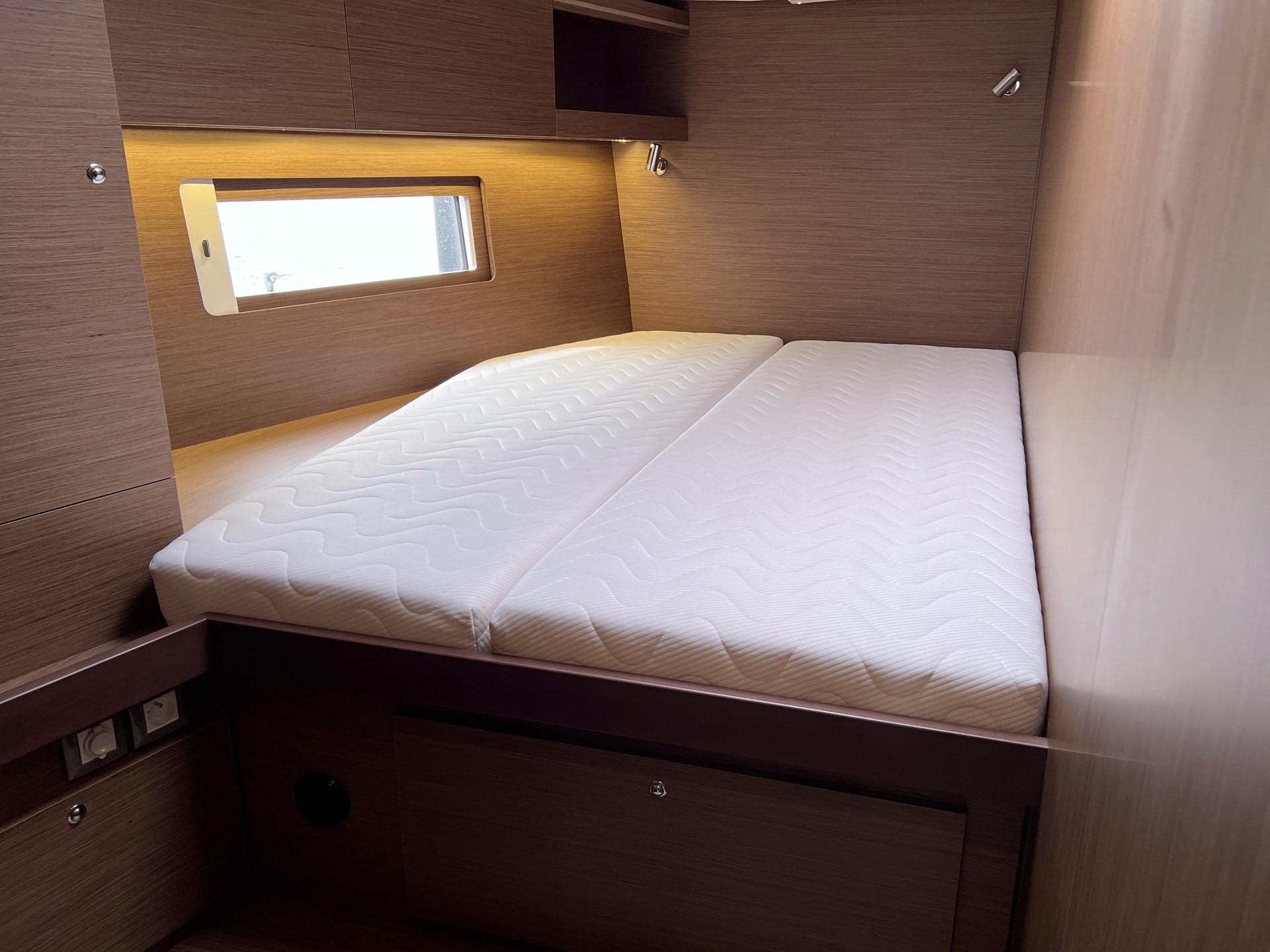 Oceanis 51.1, Bambi | Yacht Charter Croatia