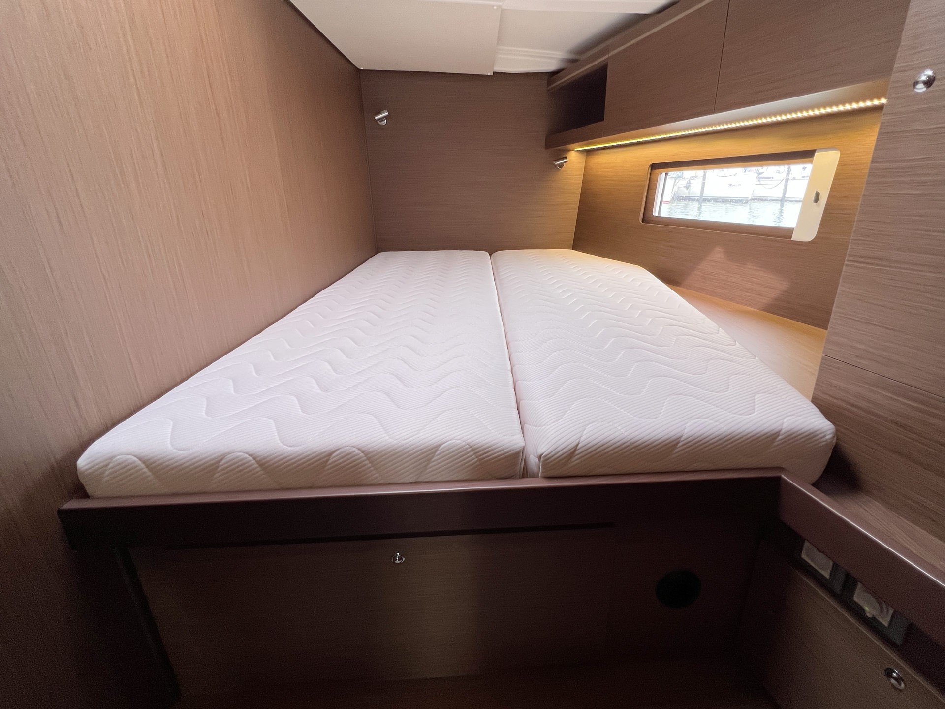 Oceanis 51.1, Bambi | Yacht Charter Croatia
