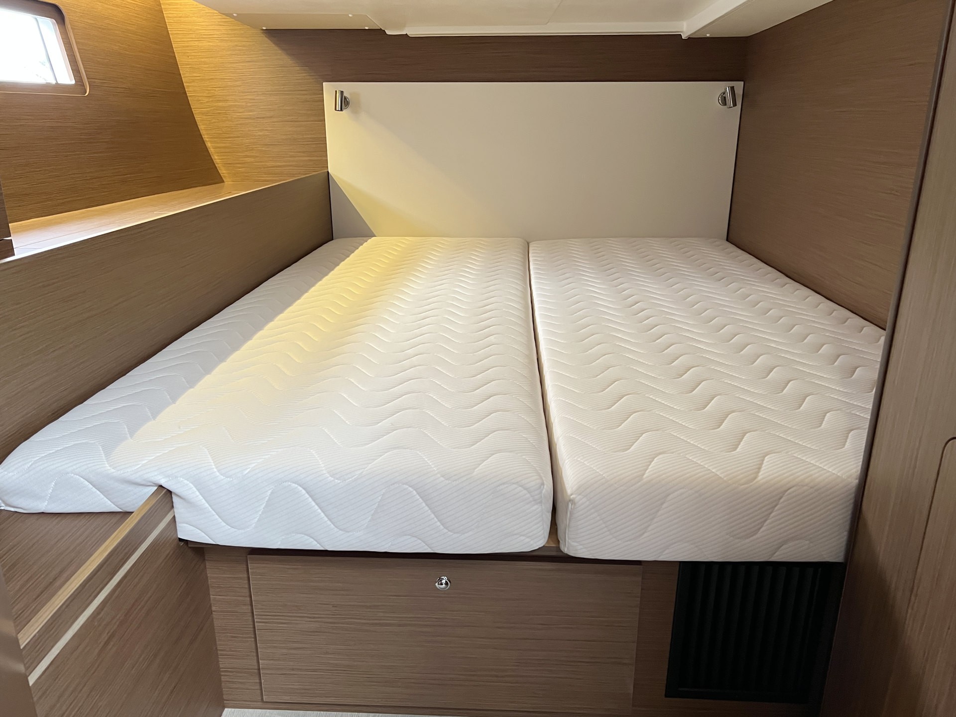 Oceanis 51.1, Bambi | Yacht Charter Croatia