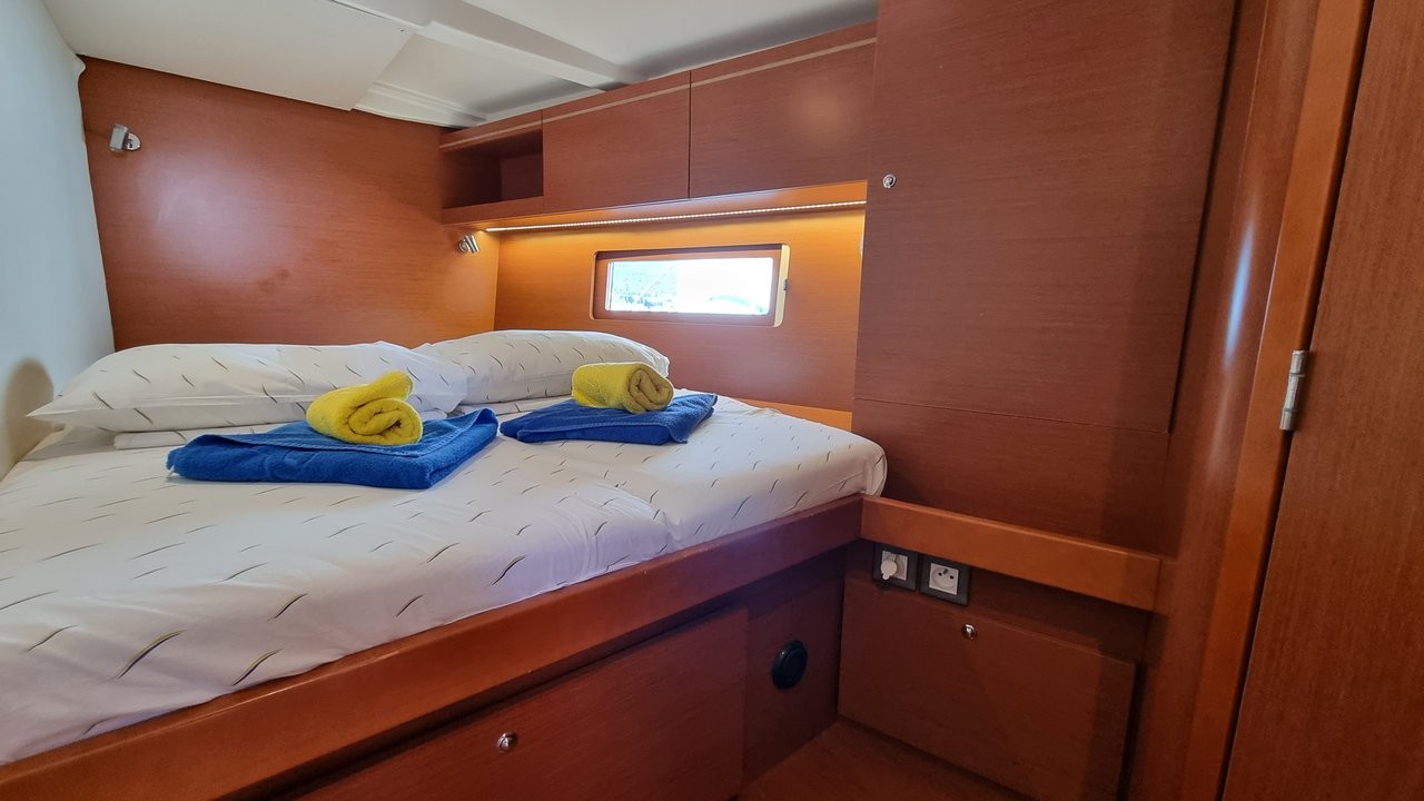Oceanis 51.1, South Point | Yacht Charter Croatia