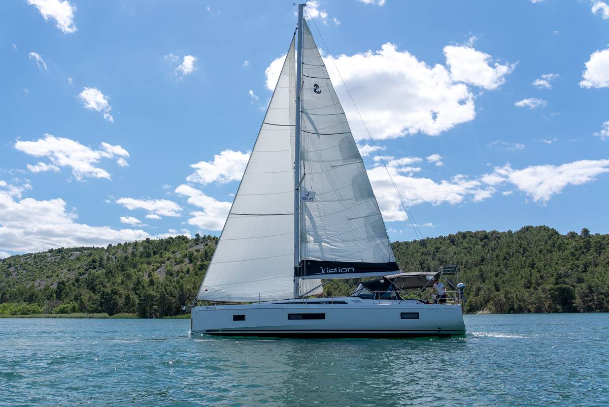 Oceanis 51.1, First Friendship | Yacht Charter Croatia