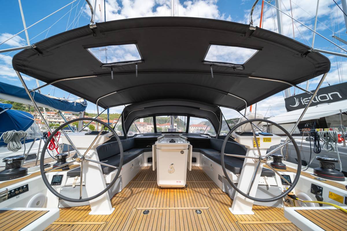Oceanis 51.1, First Friendship | Yacht Charter Croatia