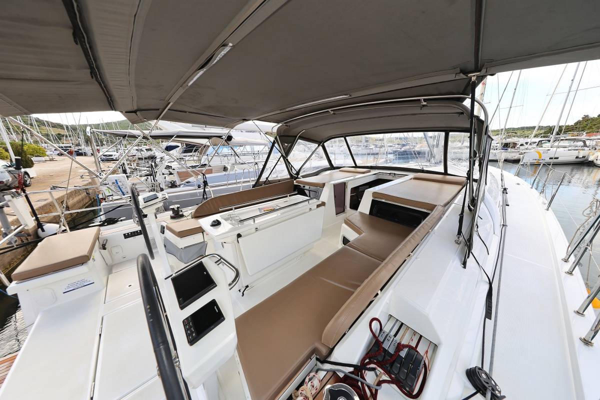 Oceanis 51.1, Seaduction | Yacht Charter Croatia