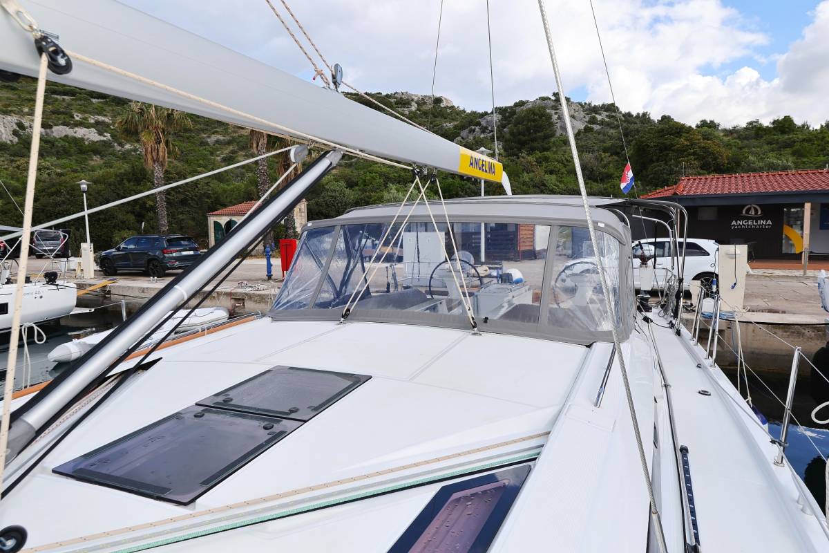 Oceanis 51.1, Seaduction | Yacht Charter Croatia