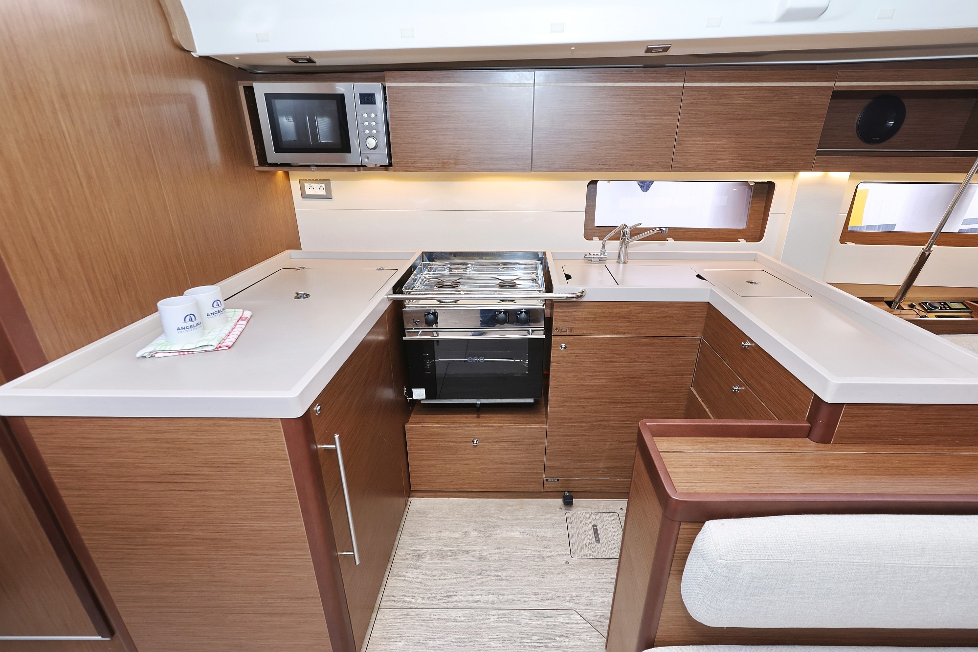 Oceanis 51.1, Seaduction | Yacht Charter Croatia